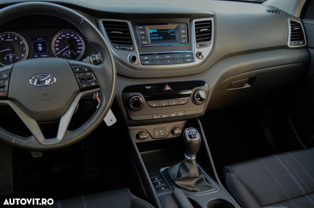 Hyundai Tucson blue 1.6 GDi 2WD Classic - 29