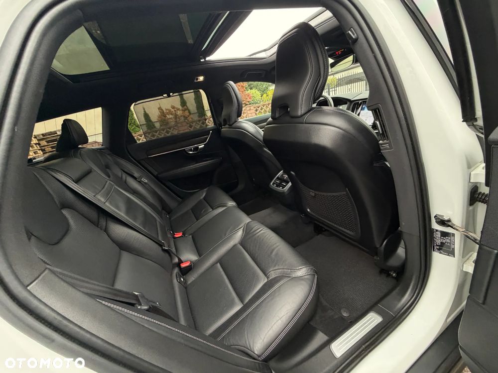 Volvo V90 Cross Country D5 AWD Pro - 31