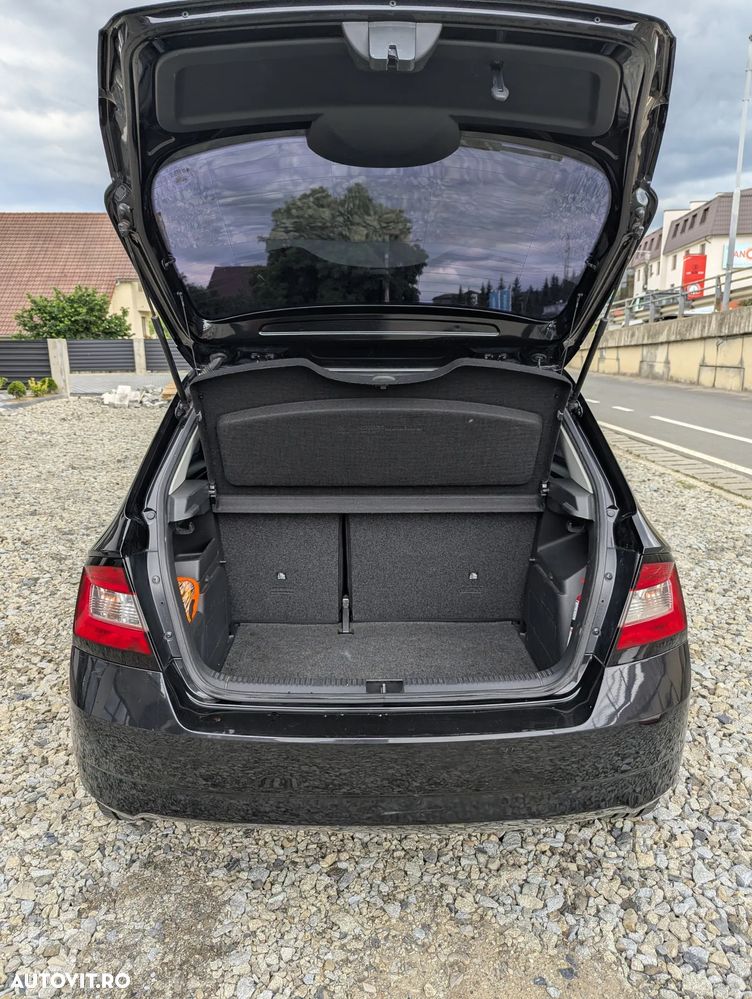 Skoda Fabia 1.0 MPI Style - 10