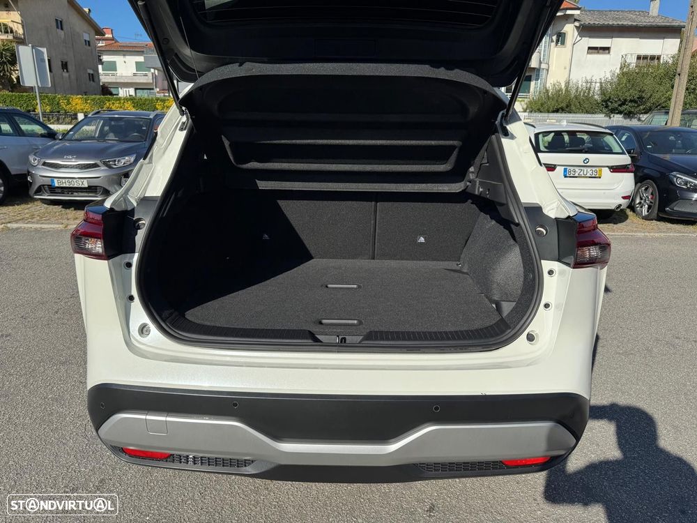 Nissan Qashqai 1.3 DIG-T N-Connecta J18 - 13