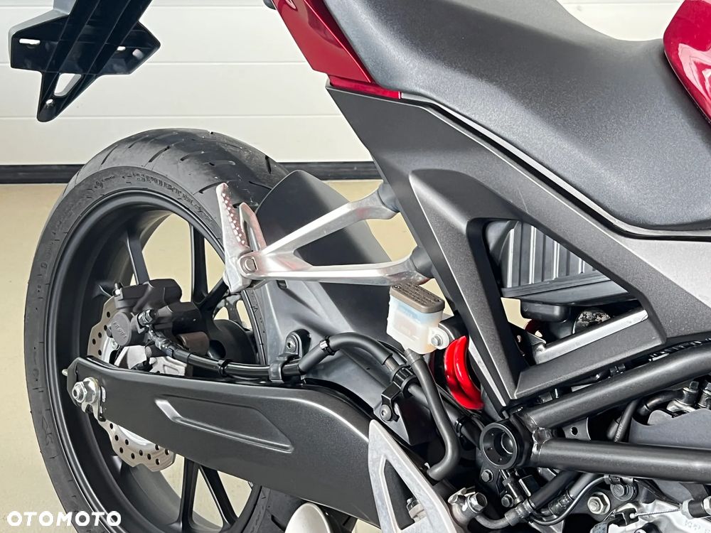 Honda CB - 23