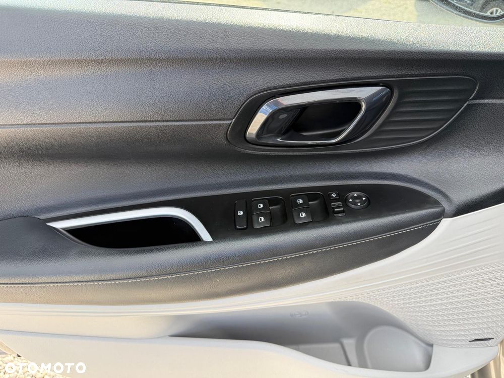 Hyundai i20 - 19