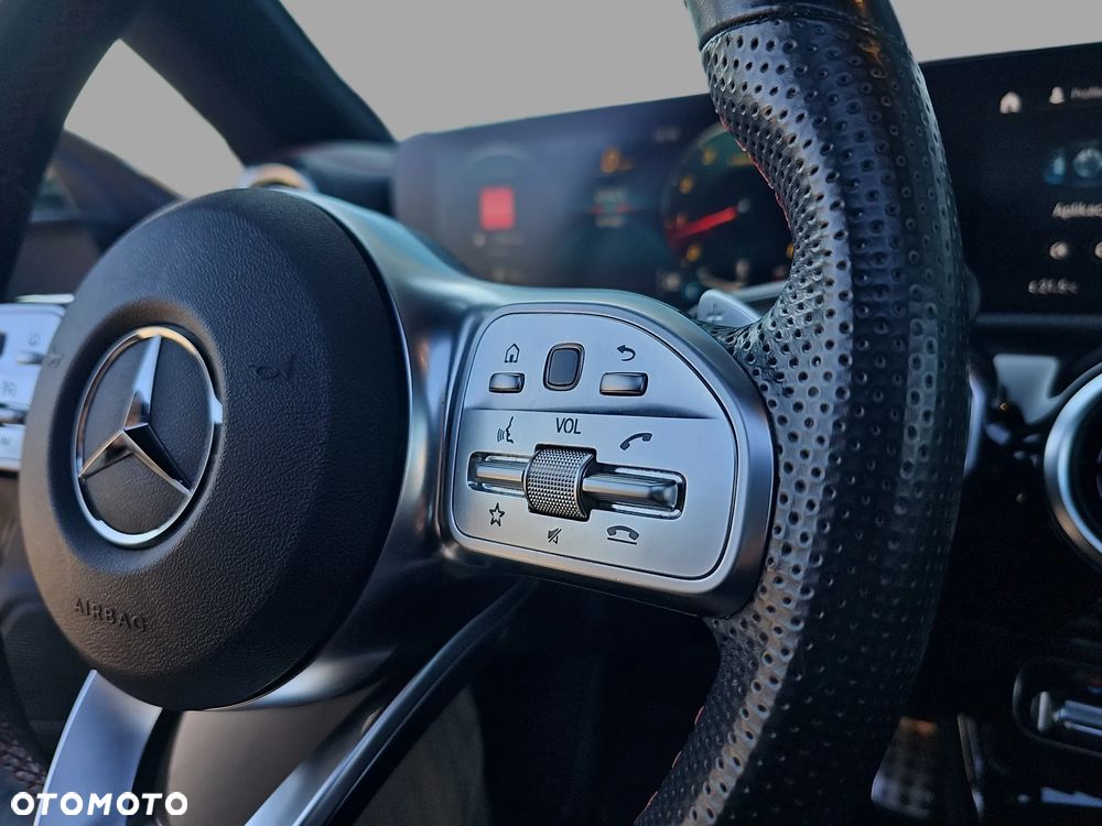 Mercedes-Benz CLA 220 AMG Line 7G-DCT - 22