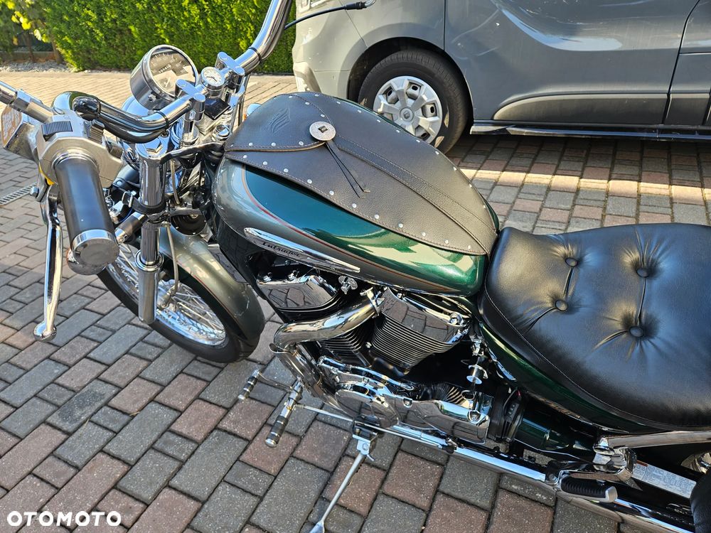 Suzuki Intruder - 10