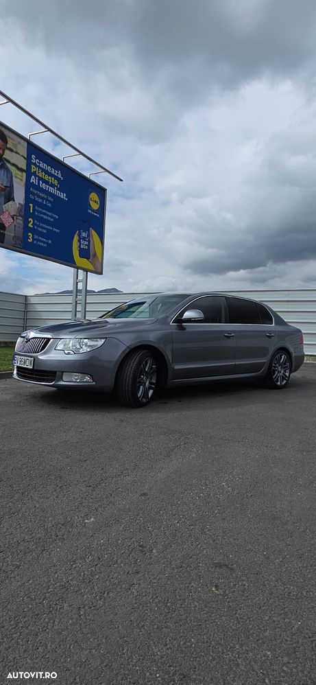 Skoda Superb 2.0 TDI DSG Ambition - 7