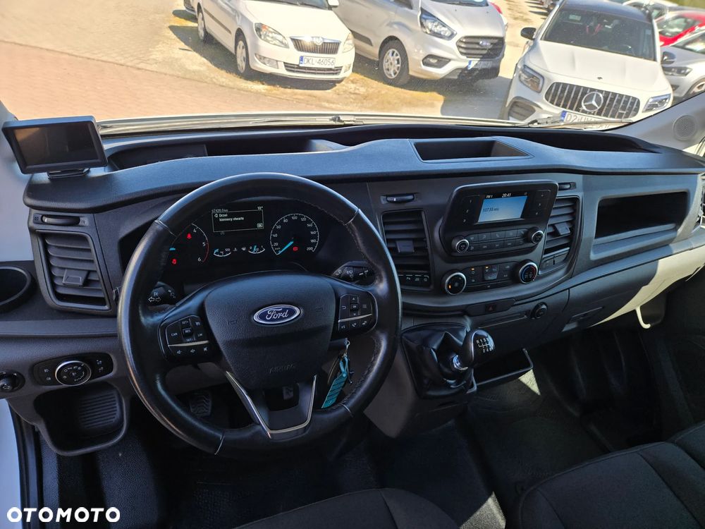 Ford Transit - 17