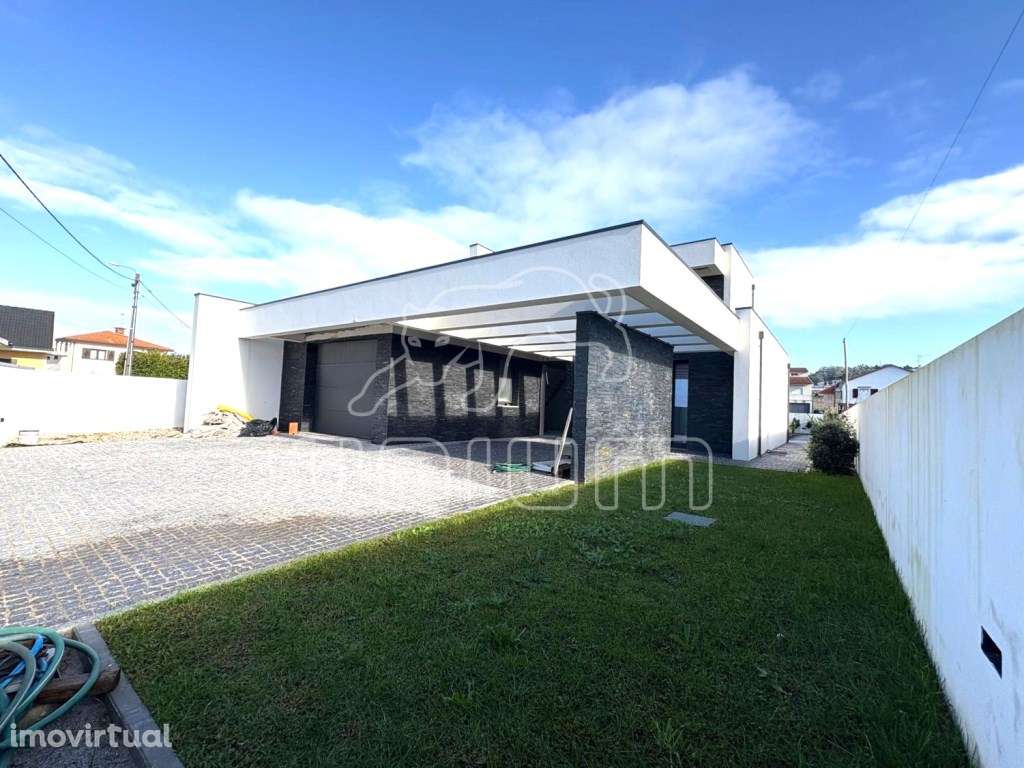 Moradia Castelo do Neiva - Grande imagem: 2/13