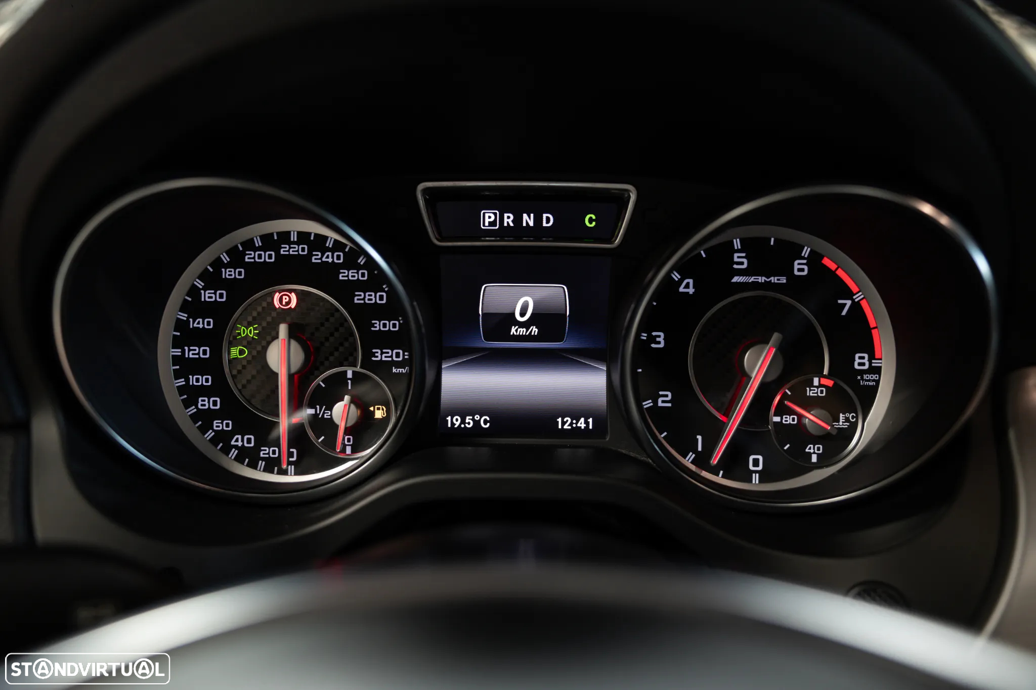 Mercedes-Benz CLA 45 AMG - 11