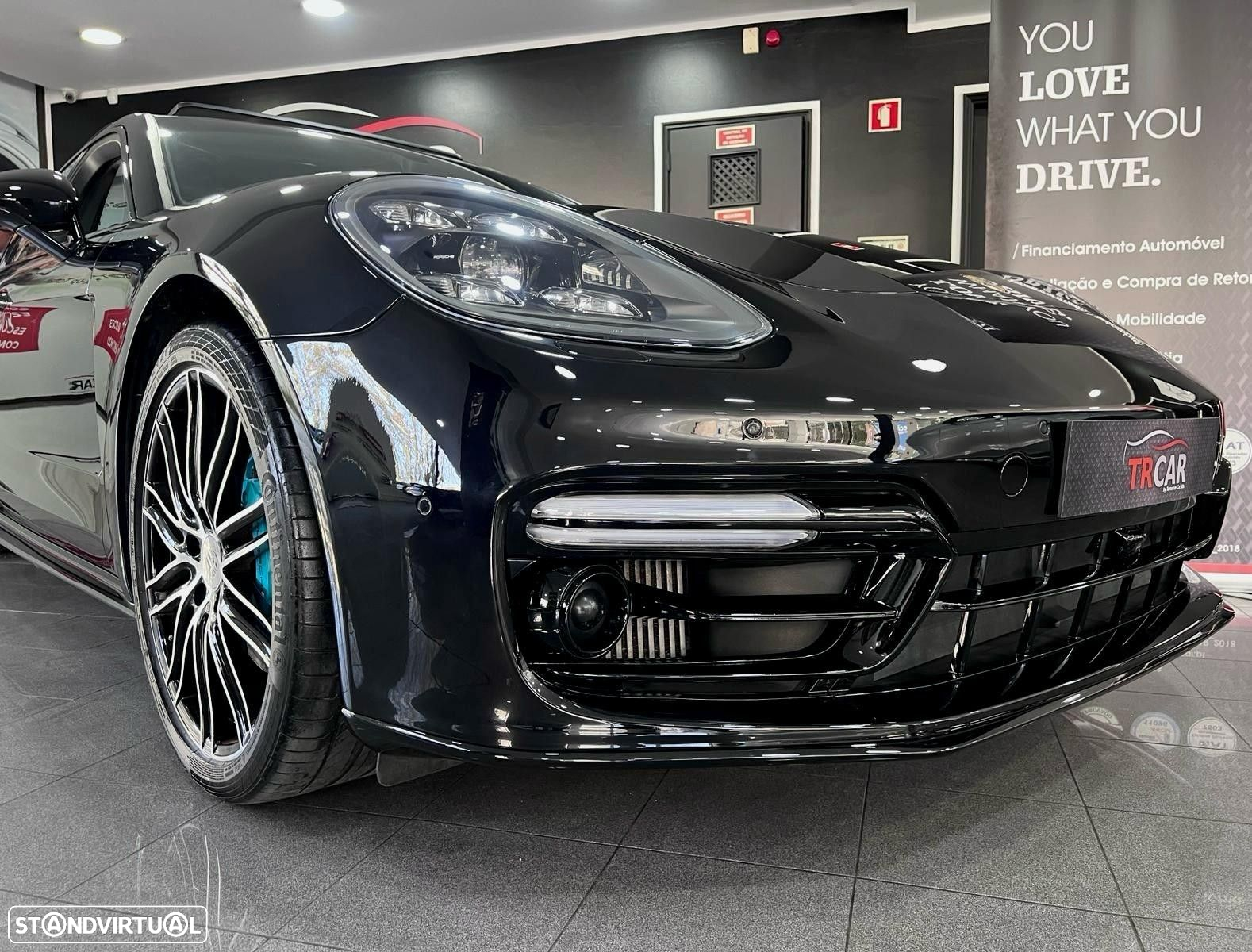 Porsche Panamera 4 S - 27