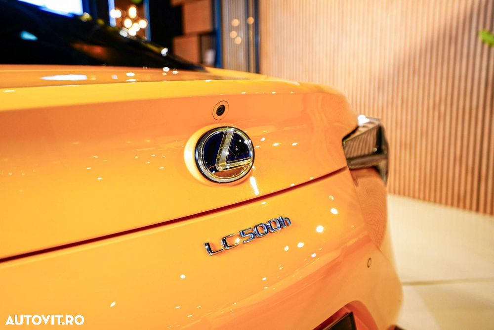 Lexus LC 500h - 33