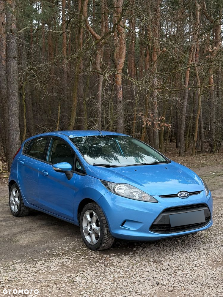 Ford Fiesta 1.25 Ambiente - 2