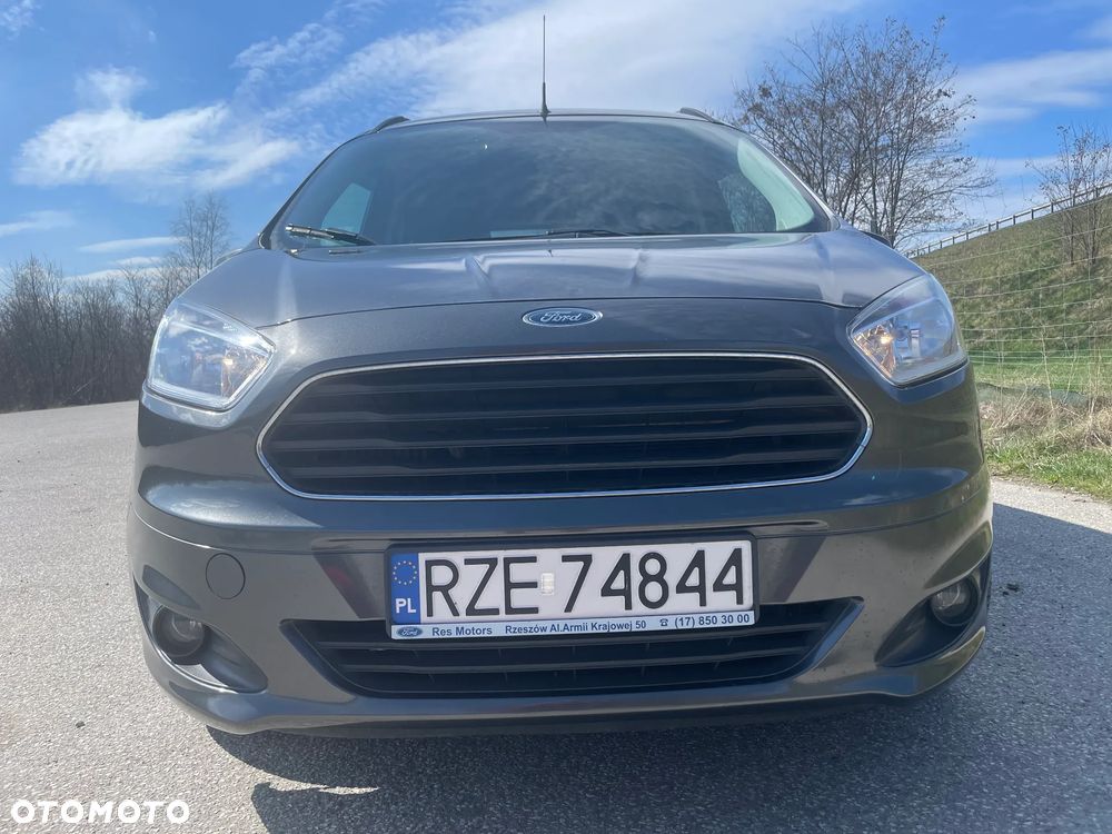 Ford Tourneo Courier 1.0 EcoBoost Titanium - 2