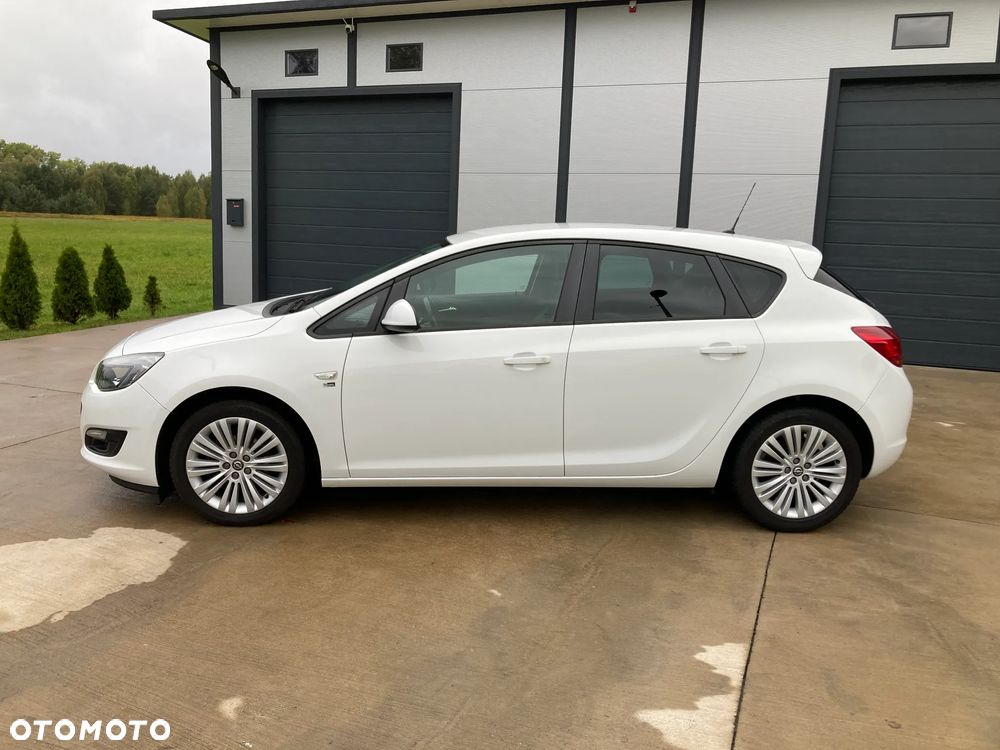 Opel Astra 1.4 Turbo 150 Jahre - 5