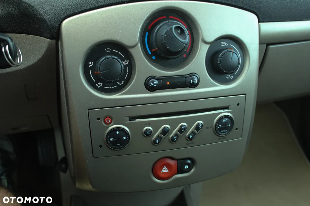 Renault Clio 1.6 16V Exception - 16