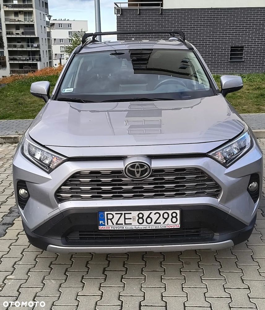 Toyota RAV4 2.0 Comfort 4x4 - 2