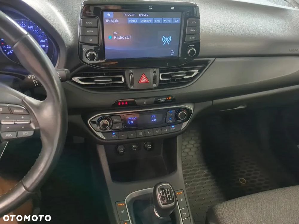 Hyundai i30 1.5 DPI Comfort - 11