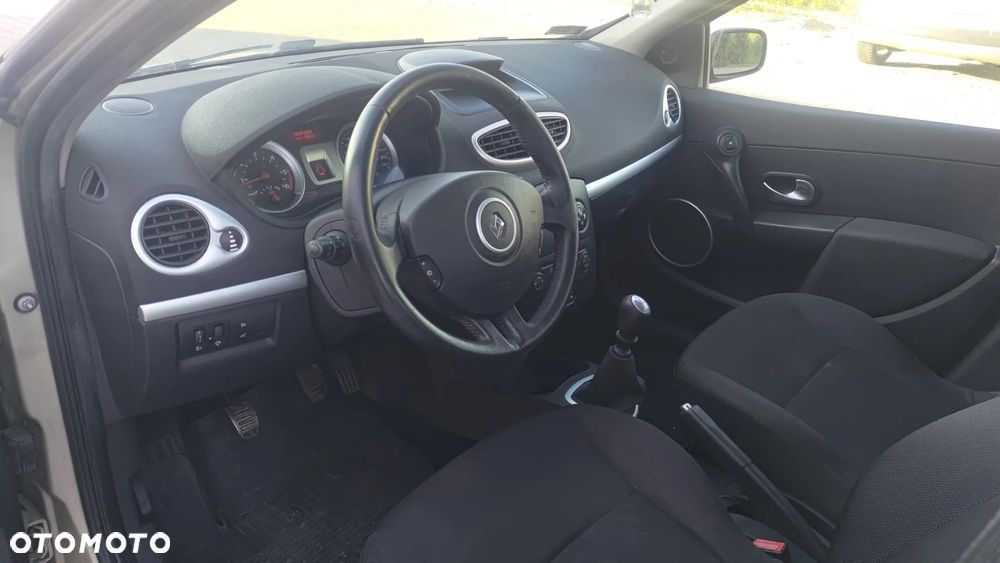 Renault Clio 1.5 dCi Expression - 12
