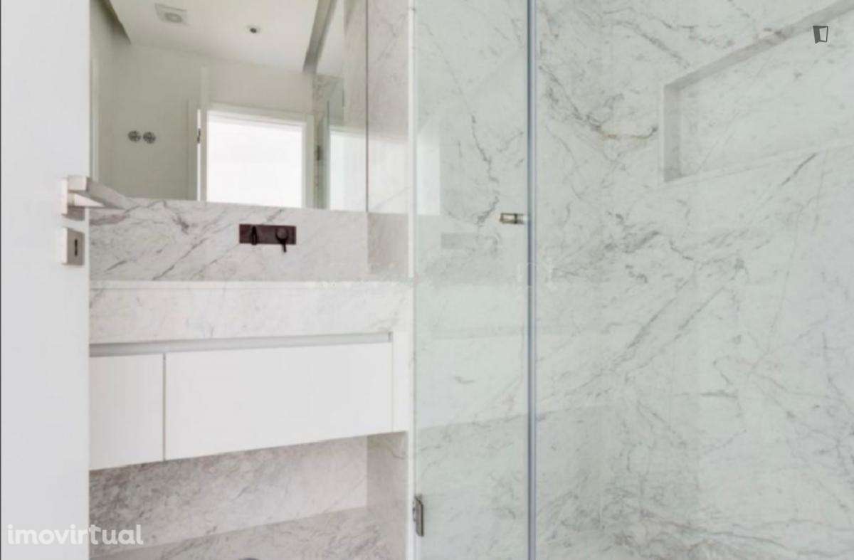 Apartamento com 2 quartos - localizado em Princípe Real Lisbon - Grande imagem: 5/7