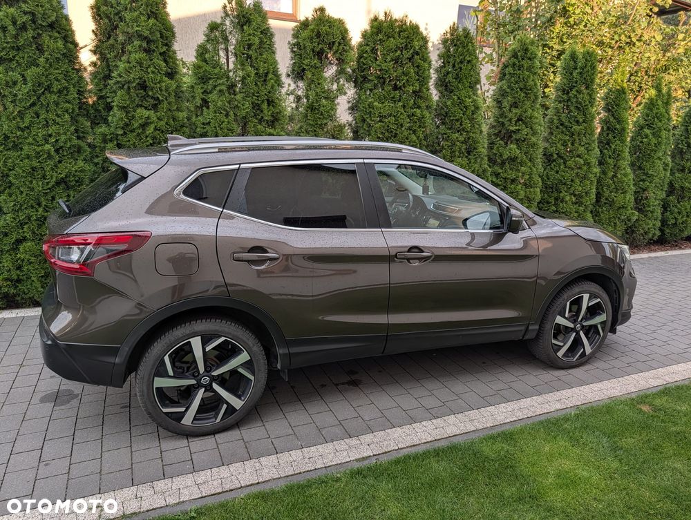 Nissan Qashqai - 25