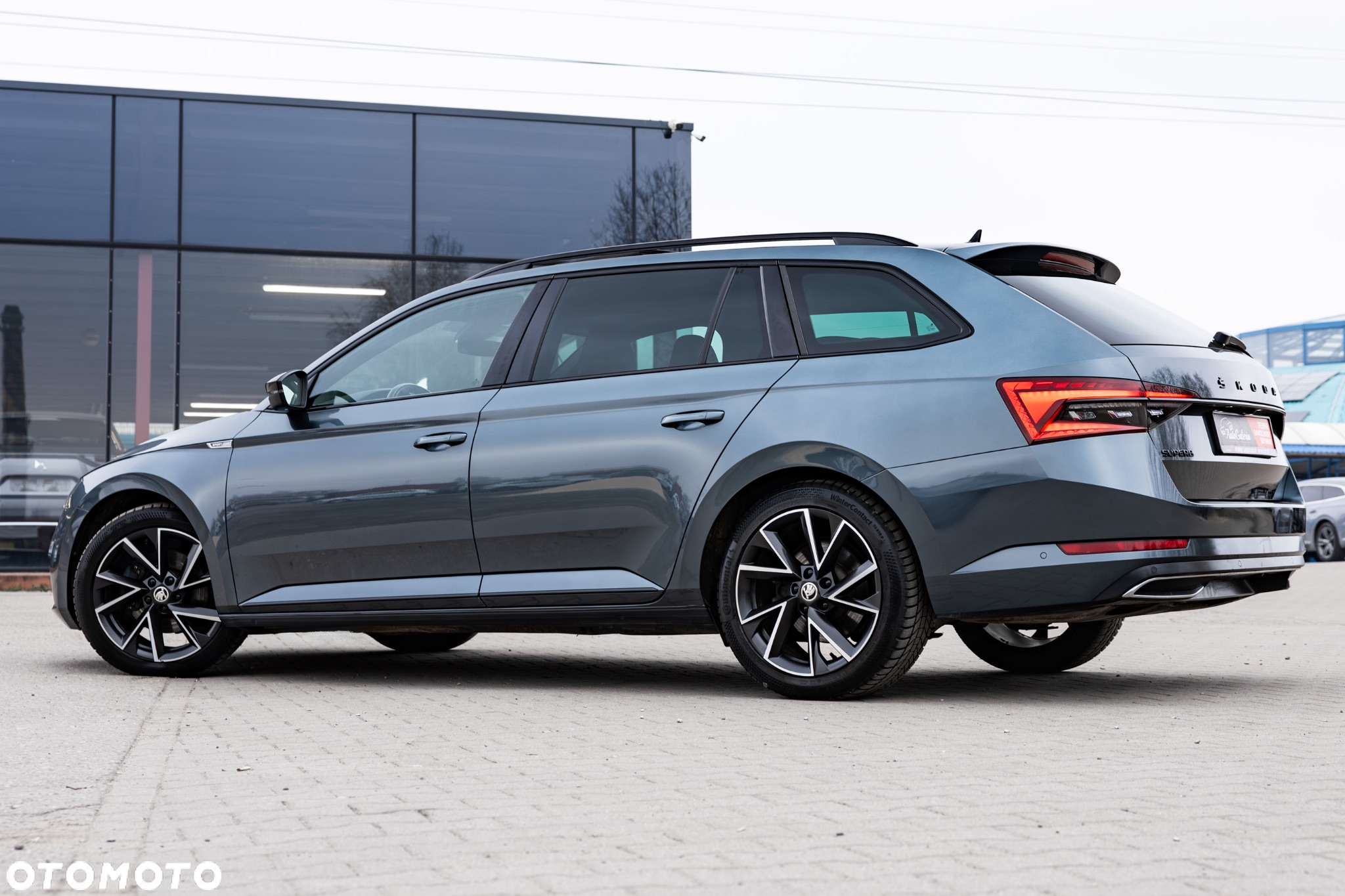 Skoda Superb 2.0 TDI DSG Sportline - 14