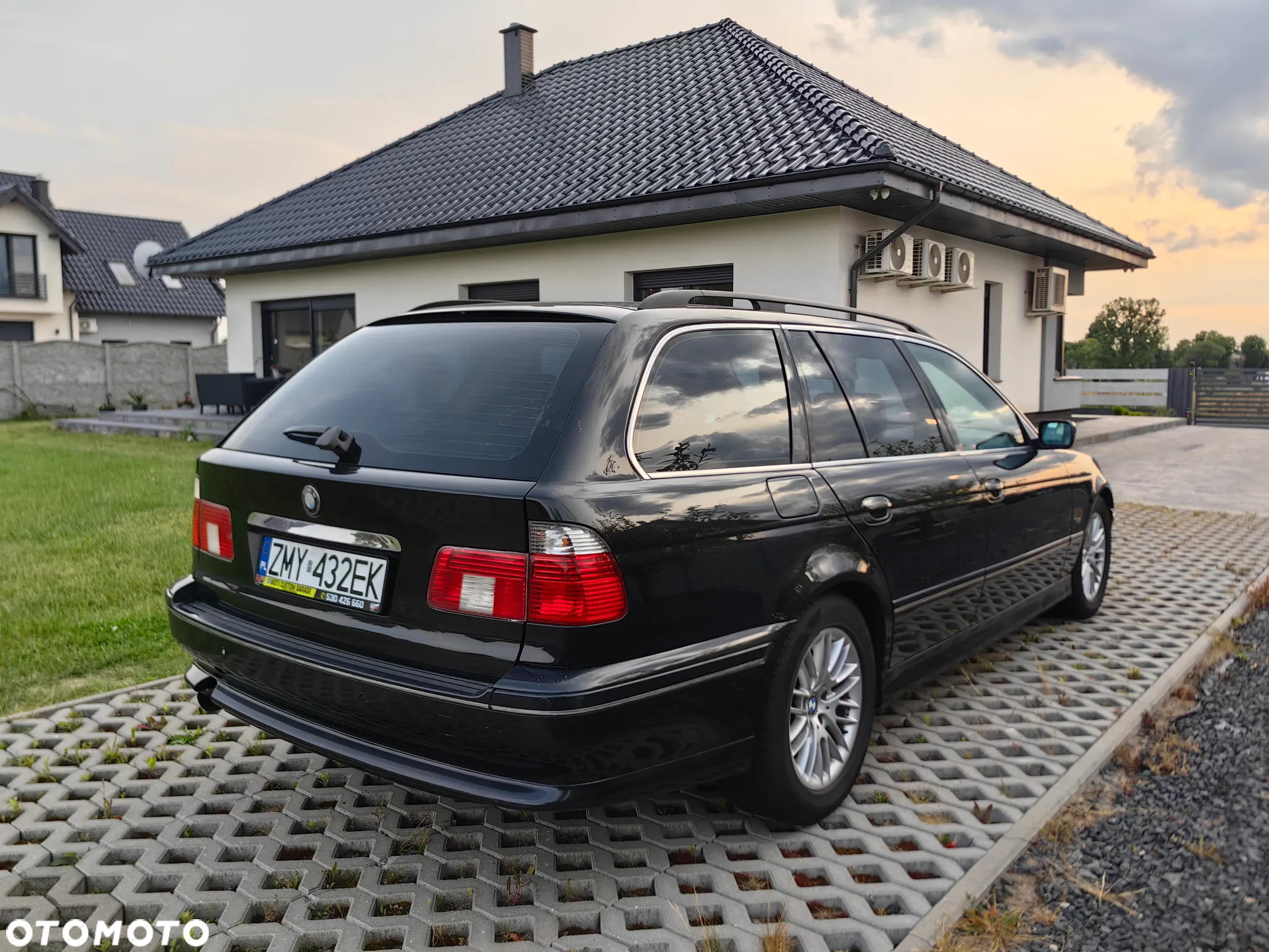BMW Seria 5 520i Touring Edition Exclusive - 16