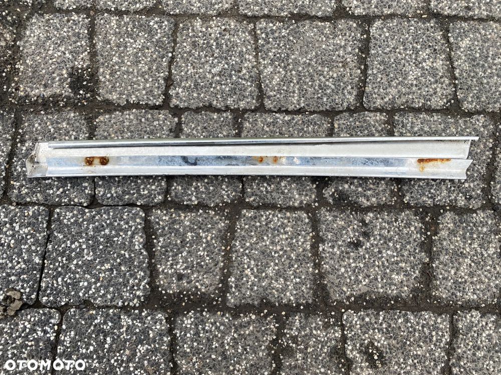 CHROMOWA LISTWA BOCZNA TYLNA MERCEDES SL SLC W107 R107 C107 - 2