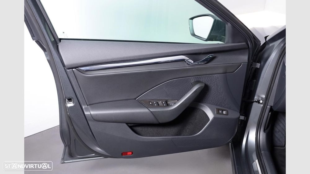 Skoda Octavia 1.4 TSI iV DSG - 9