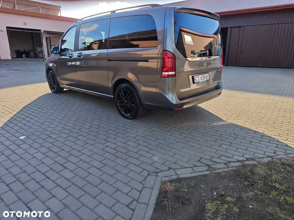 Mercedes-Benz Klasa V 300 d 4-Matic 9G-Tronic - 2