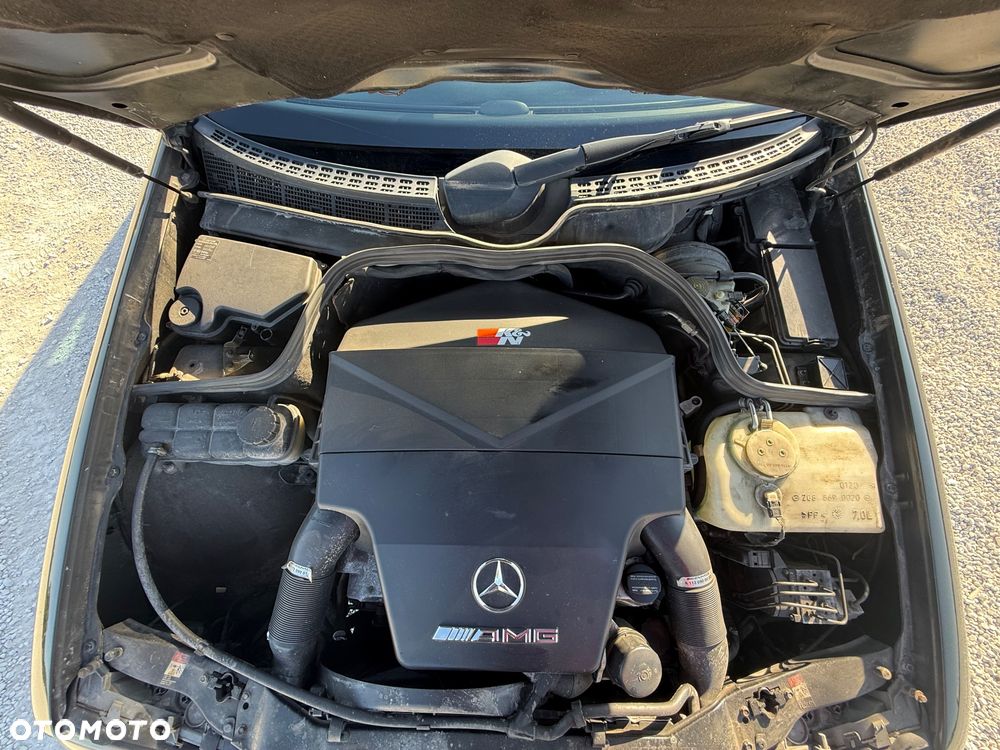 Mercedes-Benz CLK - 12