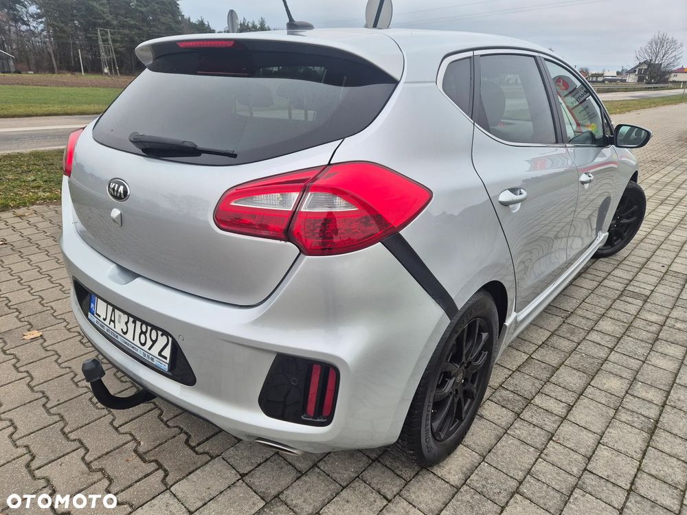 Kia Ceed 1.6 CRDi 136 ISG GT Line - 5
