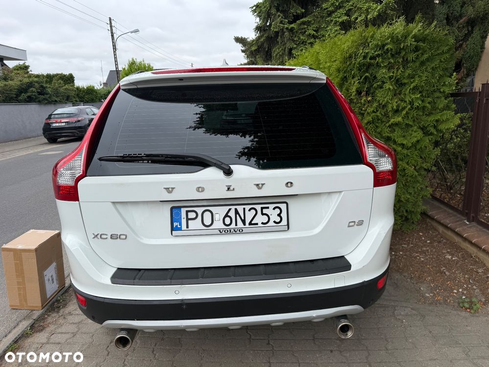 Volvo XC 60 D3 Momentum - 3