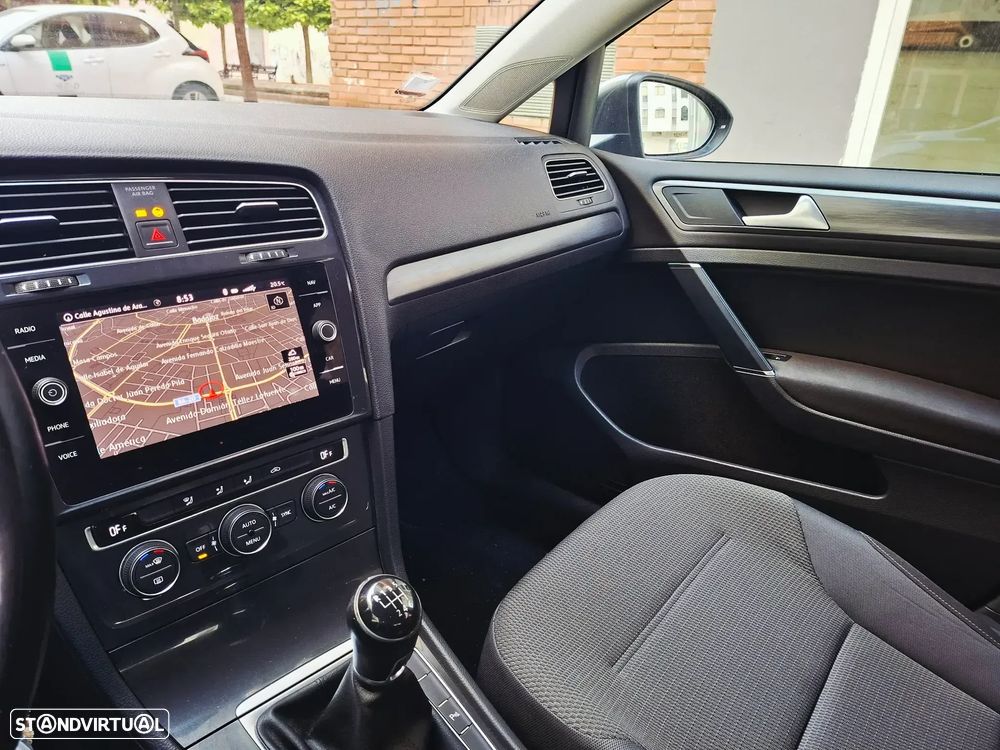 VW Golf 1.0 TSI Confortline - 6