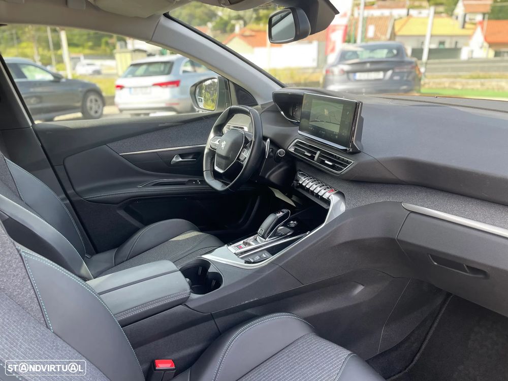 Peugeot 5008 1.5 BlueHDi Allure Pack EAT8 - 13
