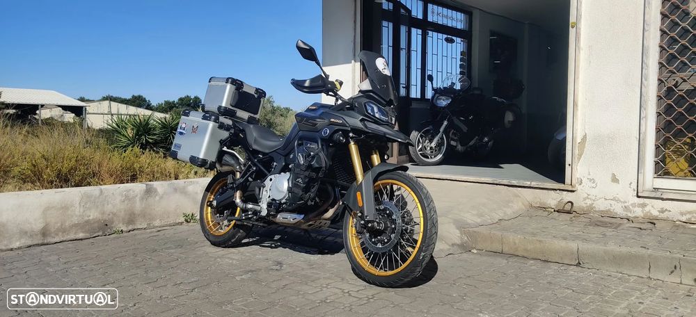 Voge 900DSX - 7