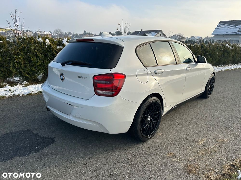 BMW Seria 1 116d Sport Line - 1