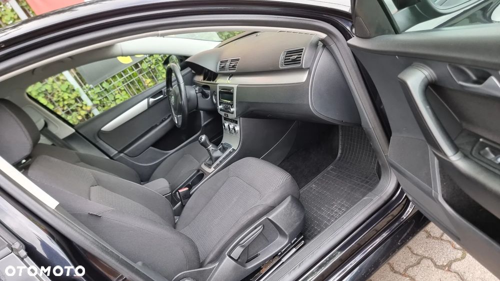 Volkswagen Passat - 7