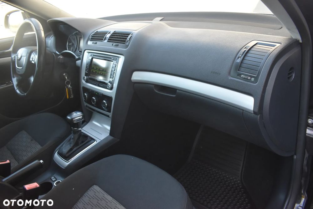 Skoda Octavia 2.0 TDI DPF DSG Ambition - 10