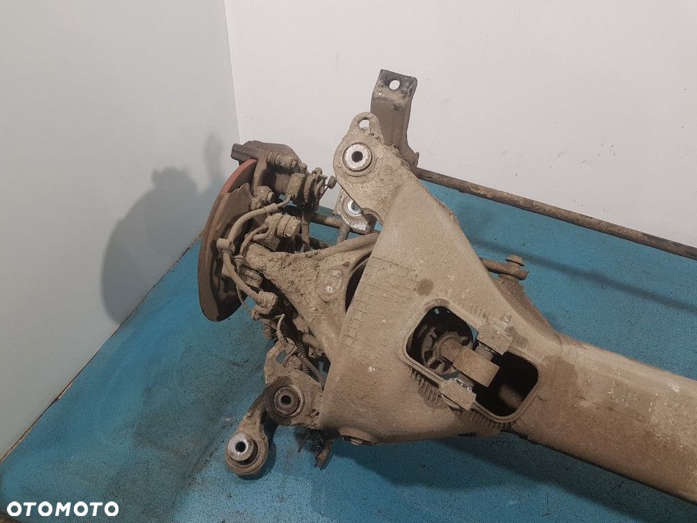 CITROEN C5 II X7 1.6 HDI SEDAN BELKA ZAWIESZENIA TYŁ - 3