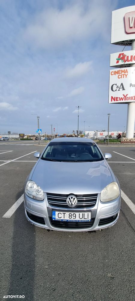 Volkswagen Jetta 1.9 TDI Comfortline - 1