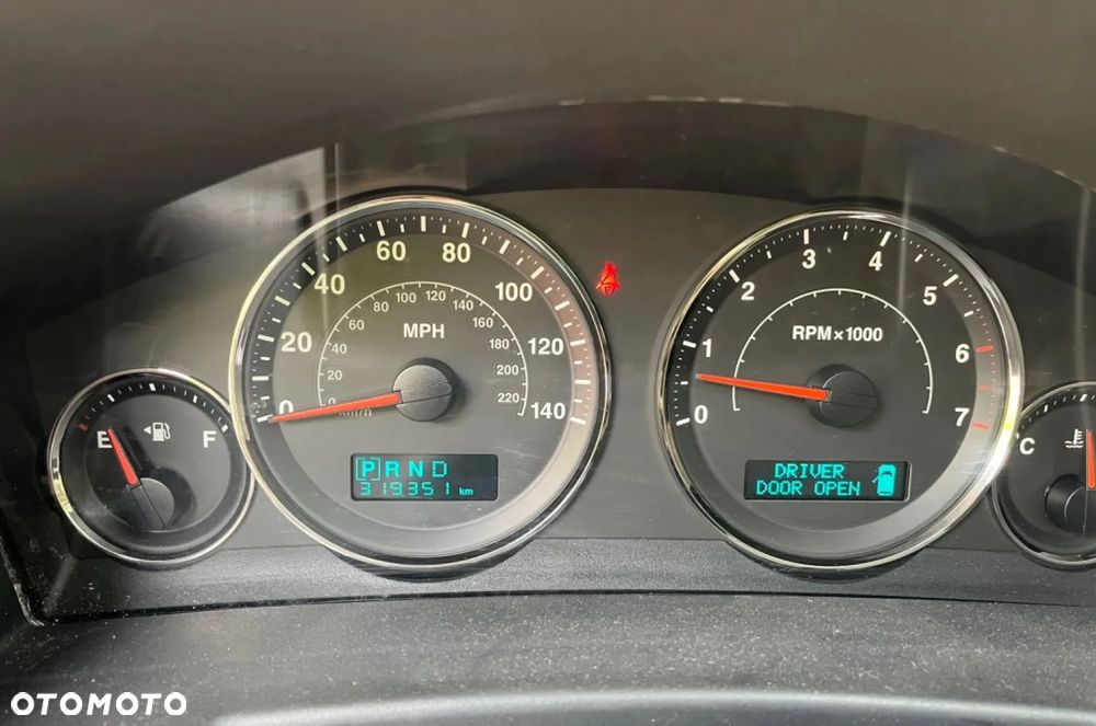 Jeep Commander 4.7 Automatik - 17