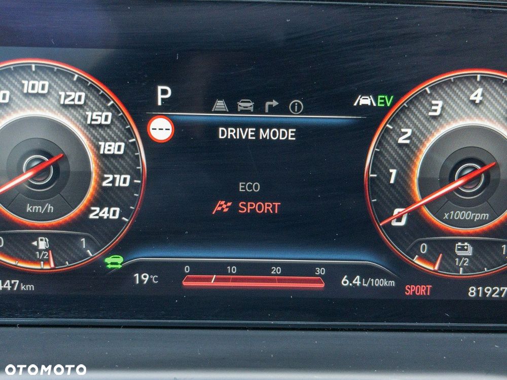 Hyundai Tucson 1.6 T-GDi HEV Executive 2WD - 18