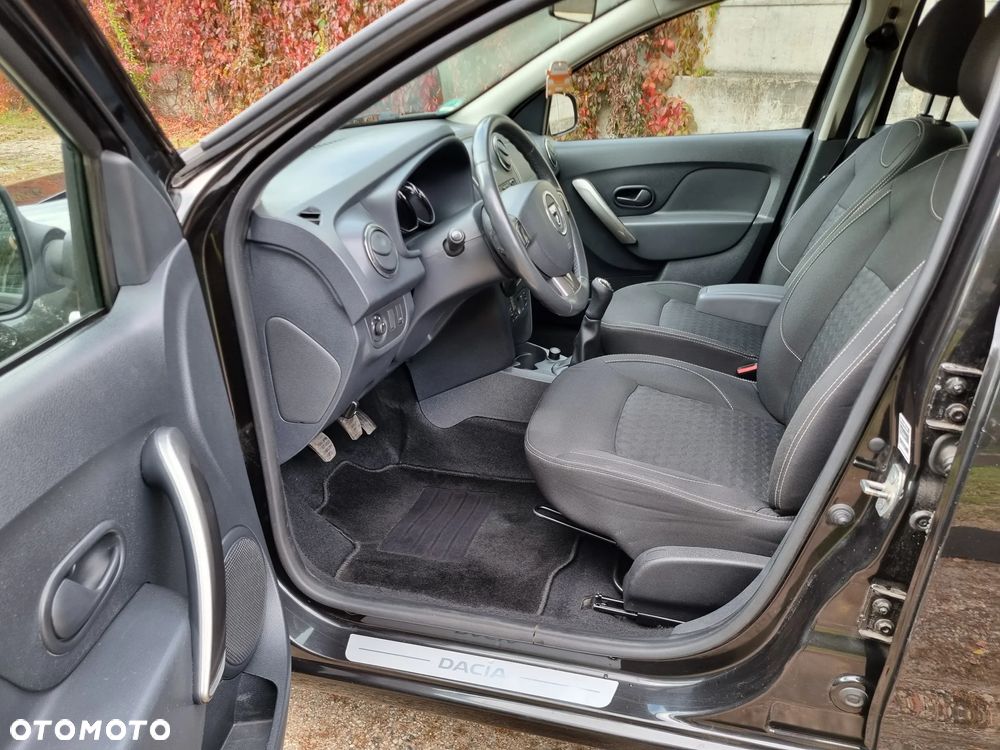 Dacia Sandero 0.9 TCe Laureate - 13