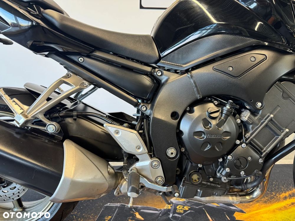 Yamaha FZ - 13