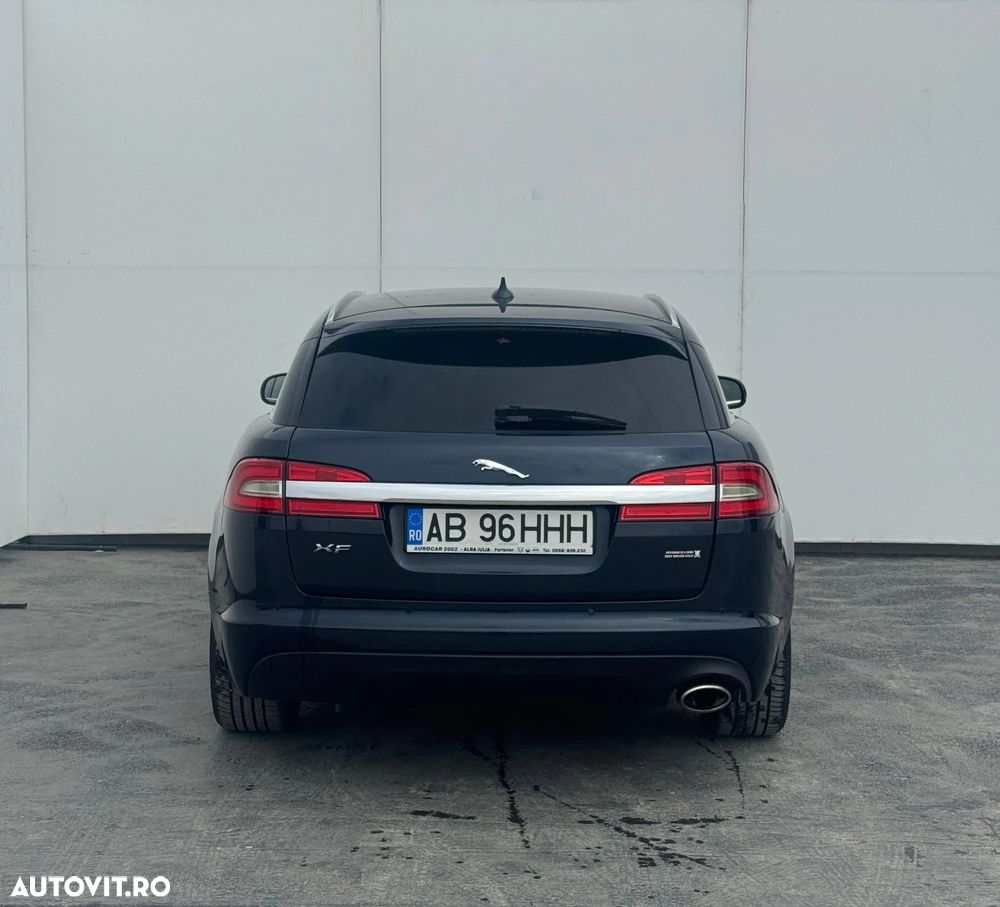 Jaguar XF 2.2D - 3