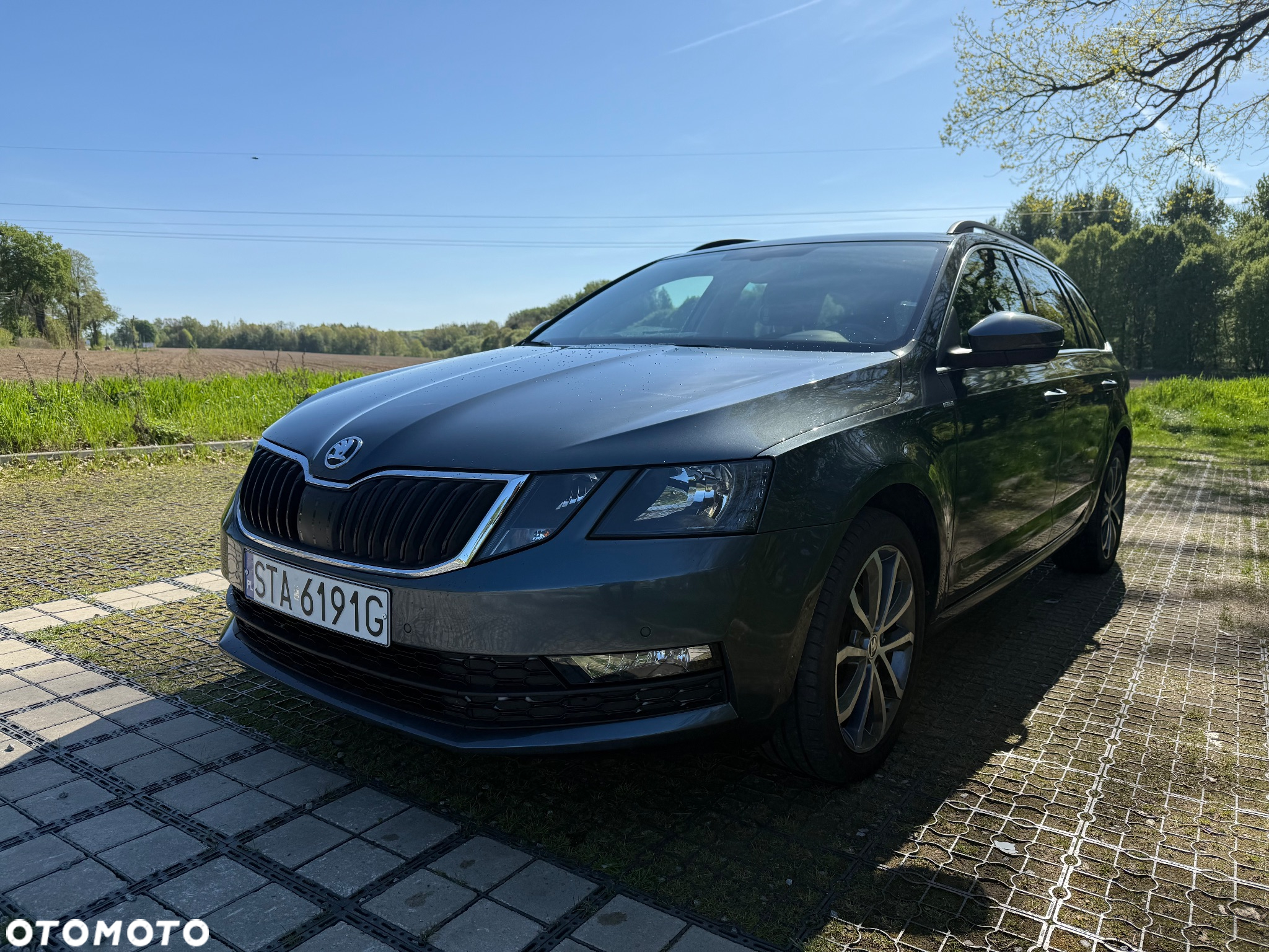Skoda Octavia Combi 2.0 TDI DSG Edition - 5