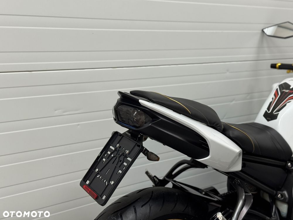 Yamaha FZ8 - 6
