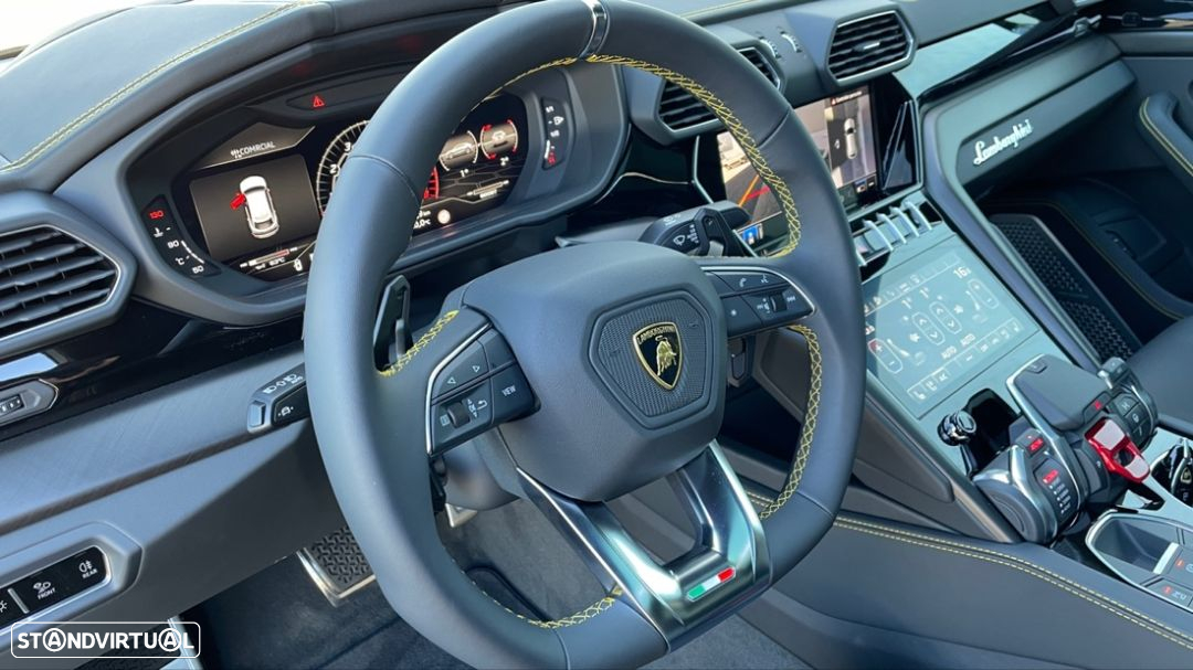Lamborghini Urus 4.0 V8 - 8
