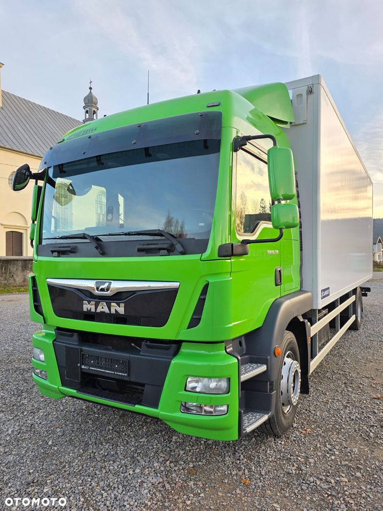 MAN TGM 18.320 / 18.290 / 15.290 / IZOTERMA / WINDA / 19PALET / E6  / 08.2018 / LIFT / SPROWADZONY / AUTOMAT / SYPIALKA / PIERWSZY WŁAŚCICIEL / BOCZNE DRZWI / STAN BARDZO DOBRY - 13