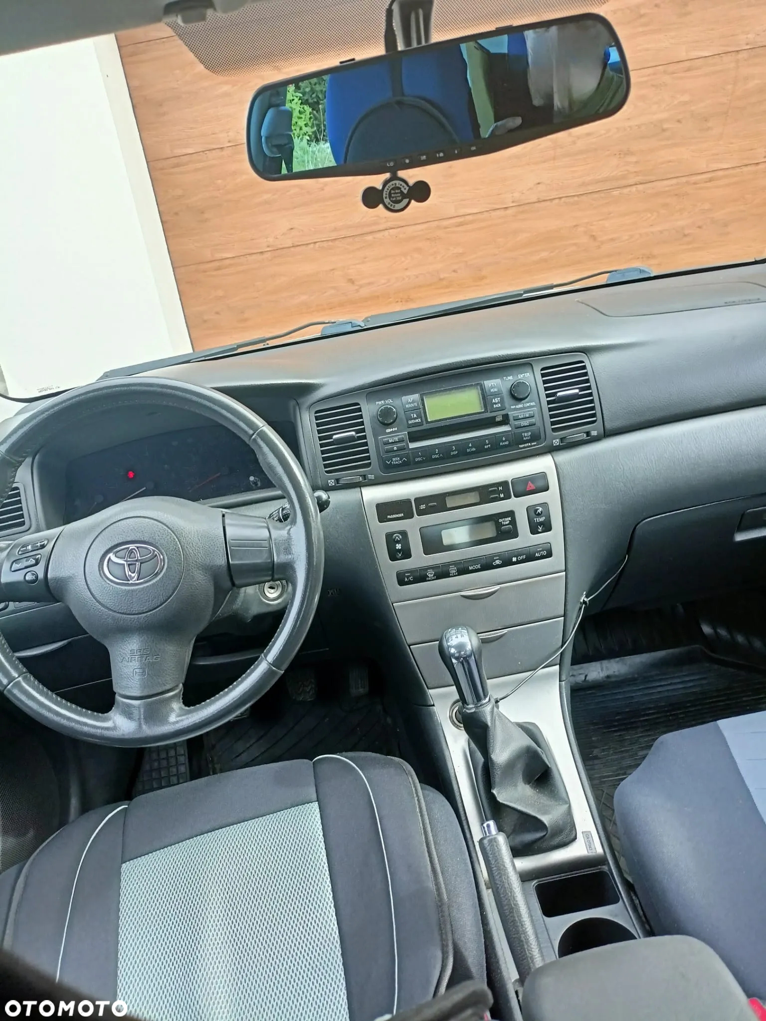 Toyota Corolla - 6