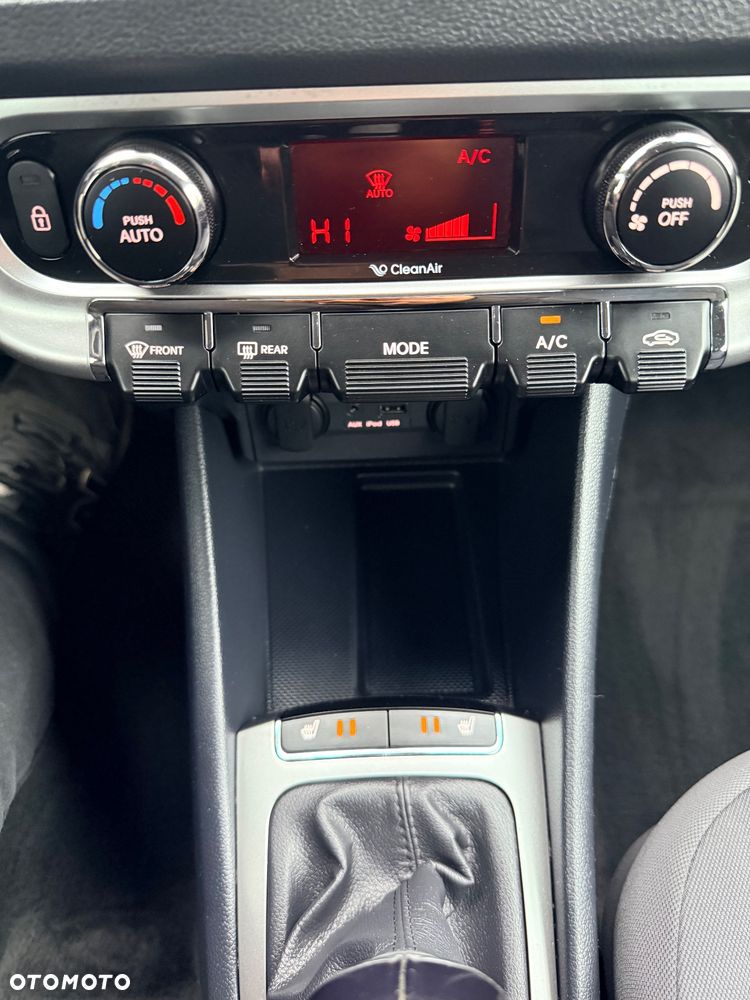 Kia Rio 1.4 Dream Team Edition - 10